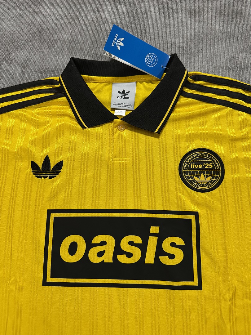 Live's 25 yellow Fans Version - 2